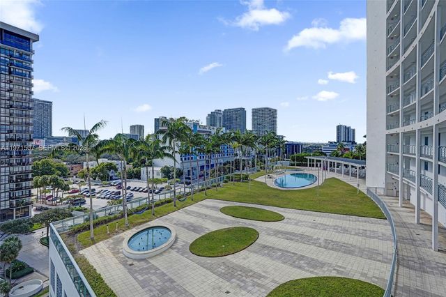 601 NE 36th St 1908, Miami, FL 33137