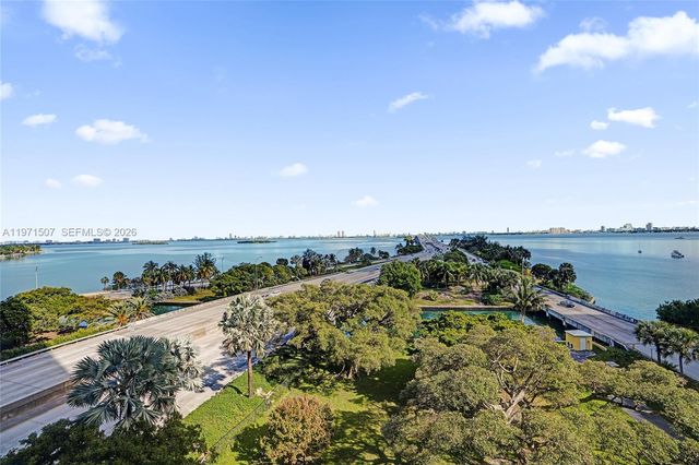 601 NE 36th St 1908, Miami, FL 33137