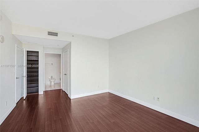 601 NE 36th St 1908, Miami, FL 33137