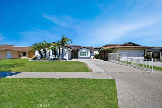 4191 Farquhar Avenue, Los Alamitos, CA 90720