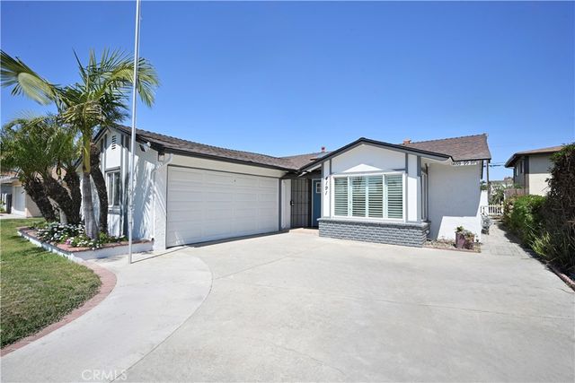 4191 Farquhar Avenue, Los Alamitos, CA 90720