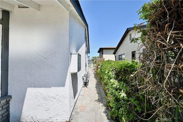 4191 Farquhar Avenue, Los Alamitos, CA 90720