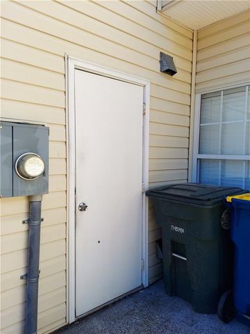 1744 Stanwood NW Drive, Kennesaw, GA 30152