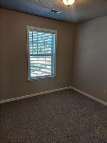 1744 Stanwood NW Drive, Kennesaw, GA 30152