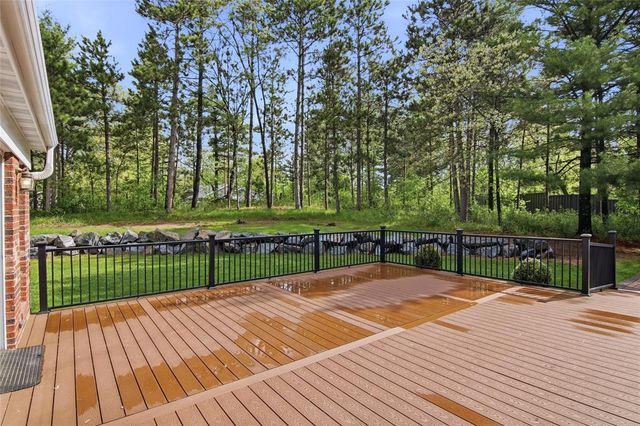 3750 Rimridge Road, Eau Claire, WI 54701