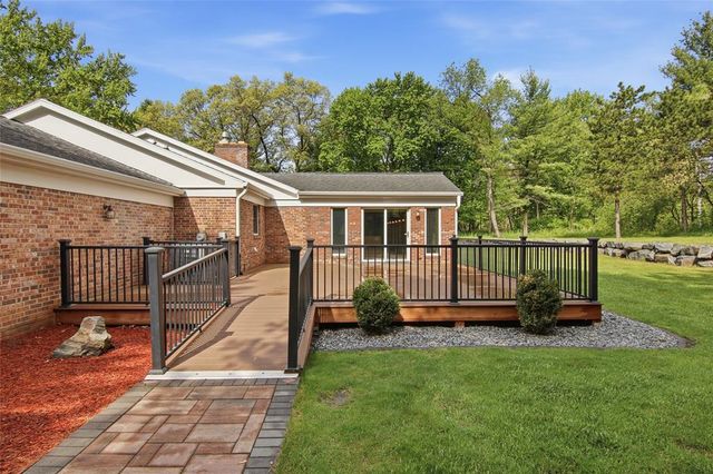 3750 Rimridge Road, Eau Claire, WI 54701