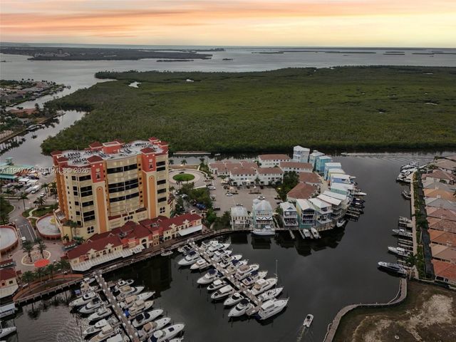 5781 Cape Harbour Drive 903, Cape Coral, FL 33914