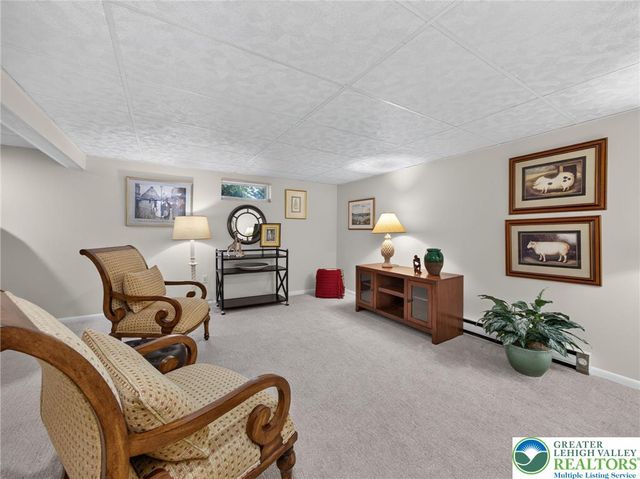 5463 Doris Drive, Upper Macungie Twp, PA 18106