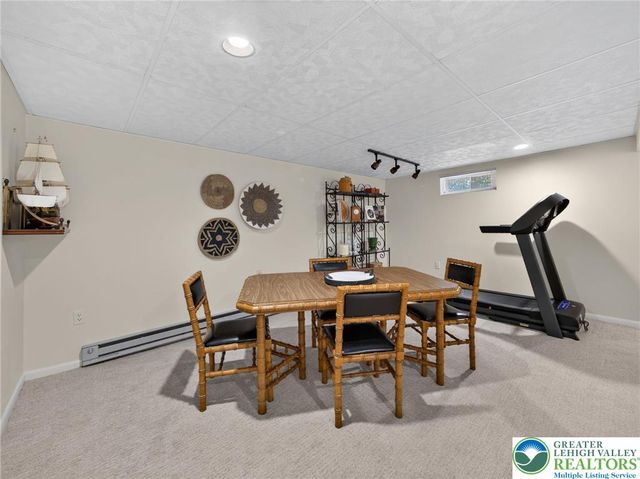 5463 Doris Drive, Upper Macungie Twp, PA 18106
