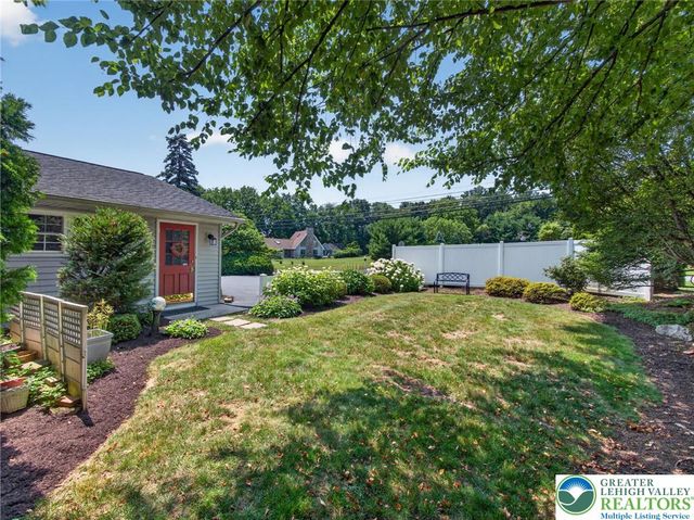 5463 Doris Drive, Upper Macungie Twp, PA 18106