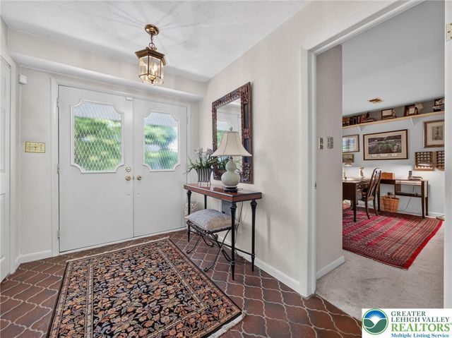 5463 Doris Drive, Upper Macungie Twp, PA 18106
