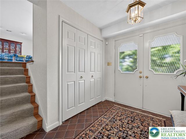 5463 Doris Drive, Upper Macungie Twp, PA 18106