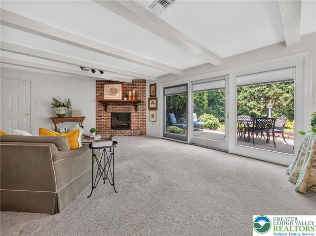 5463 Doris Drive, Upper Macungie Twp, PA 18106