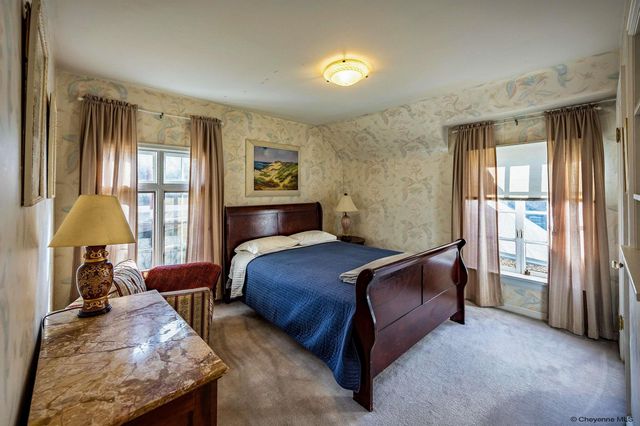 1306 E IVINSON AVE, Laramie, WY 82070