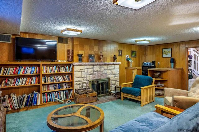 1306 E IVINSON AVE, Laramie, WY 82070