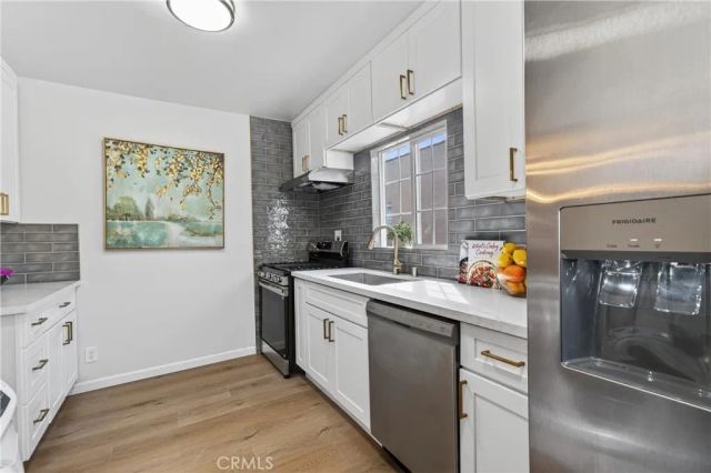 1960 Chariton Street, Los Angeles, CA 90034