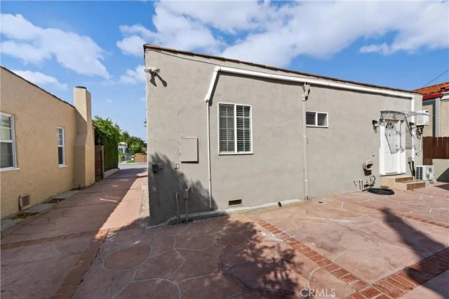 1960 Chariton Street, Los Angeles, CA 90034
