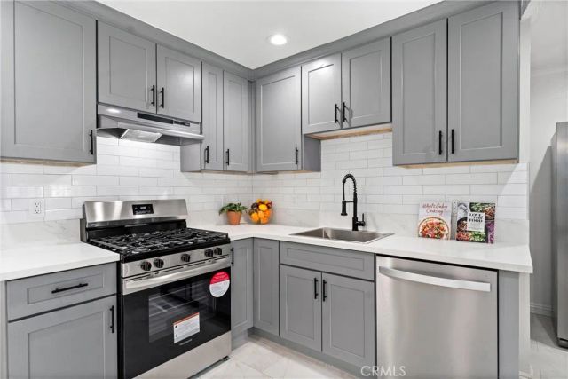 1960 Chariton Street, Los Angeles, CA 90034