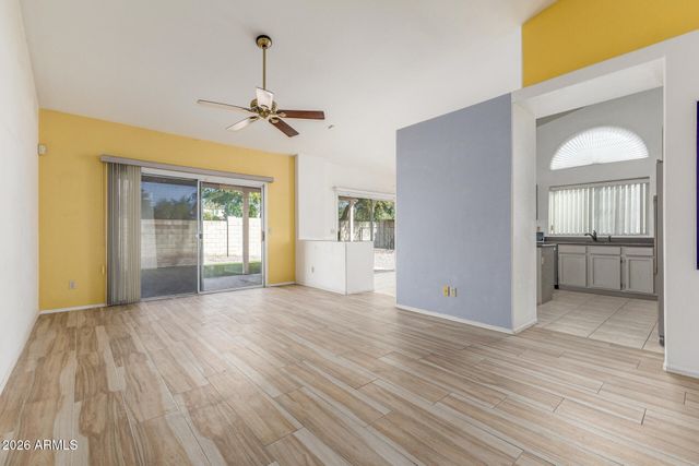 5538 W Fallen Leaf Lane, Glendale, AZ 85310