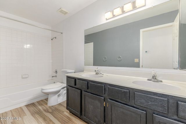 5538 W Fallen Leaf Lane, Glendale, AZ 85310