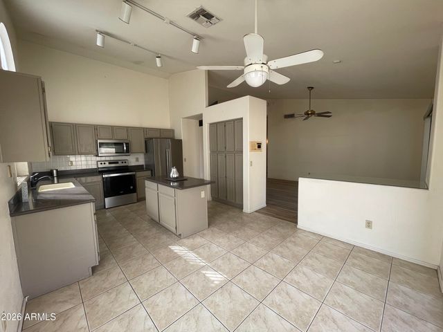 5538 W Fallen Leaf Lane, Glendale, AZ 85310