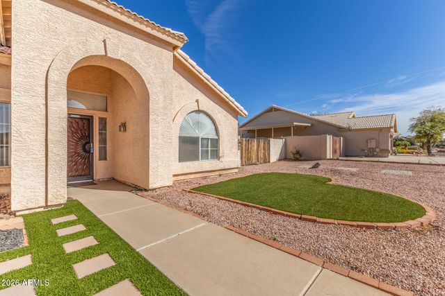 5538 W Fallen Leaf Lane, Glendale, AZ 85310