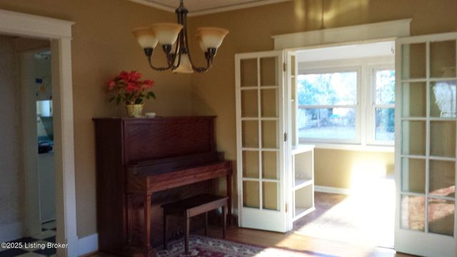 2923 Avon Rd, Louisville, KY 40220