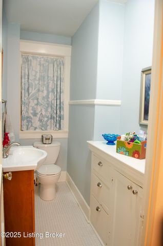 2923 Avon Rd, Louisville, KY 40220