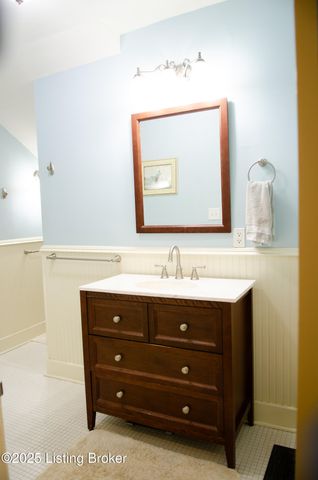 2923 Avon Rd, Louisville, KY 40220