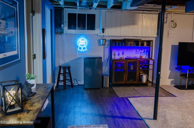 2923 Avon Rd, Louisville, KY 40220