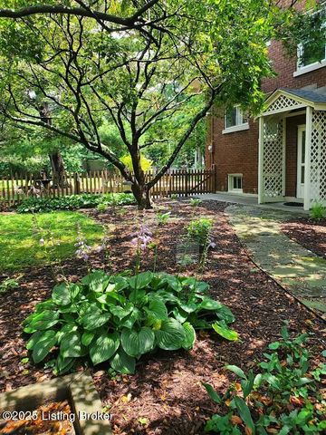 2923 Avon Rd, Louisville, KY 40220