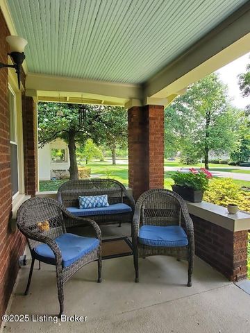 2923 Avon Rd, Louisville, KY 40220