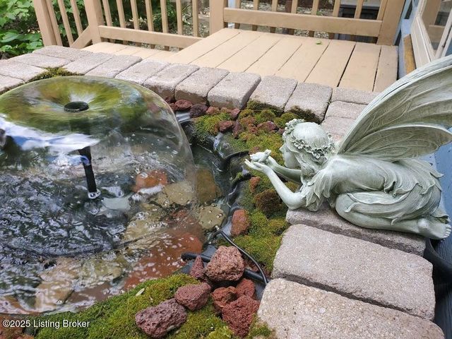 2923 Avon Rd, Louisville, KY 40220