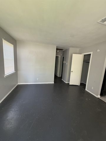 2203 STOVALL AVE, Memphis, TN 38108