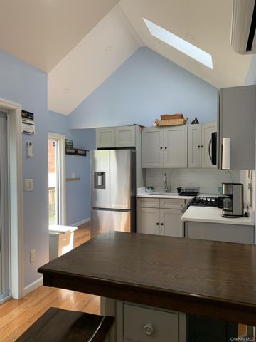 10019 Avenue N, Brooklyn, NY 11236