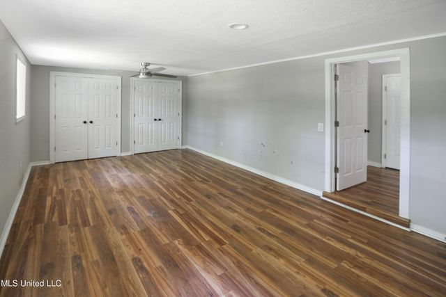 1250 Summer Lane, Jackson, MS 39211