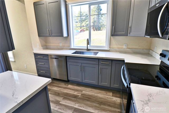 604 Ross Canyon Road, Omak, WA 98841