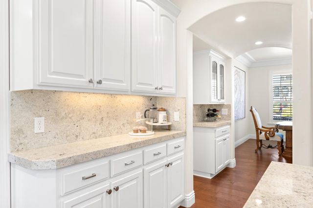 2400 Highland Hills Dr, El Dorado Hills, CA 95762