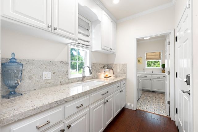 2400 Highland Hills Dr, El Dorado Hills, CA 95762