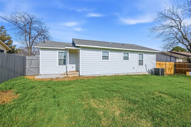 4324 Crenshaw Avenue, Fort Worth, TX 76105