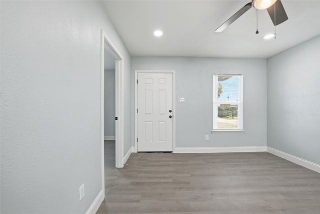 4324 Crenshaw Avenue, Fort Worth, TX 76105