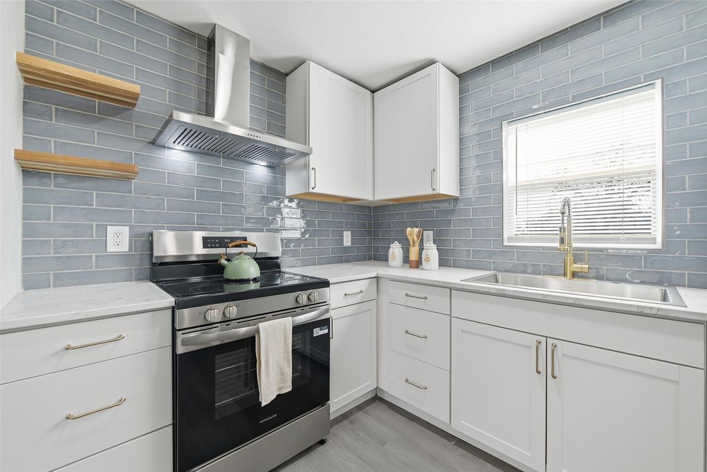 4324 Crenshaw Avenue, Fort Worth, TX 76105