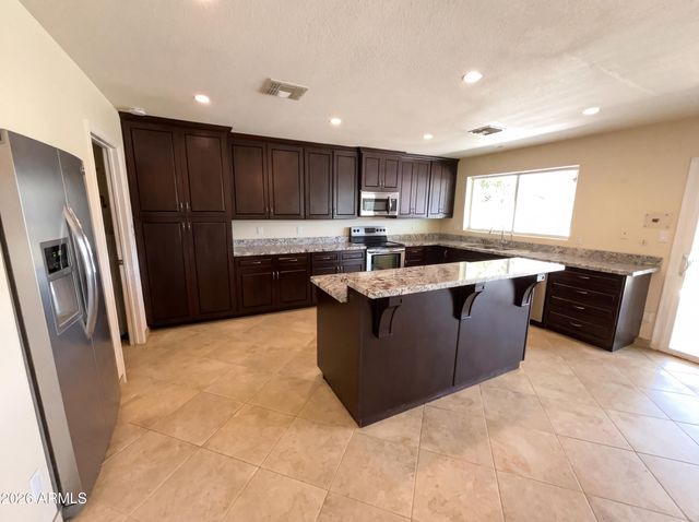 1359 S ALMOND Circle, Mesa, AZ 85204