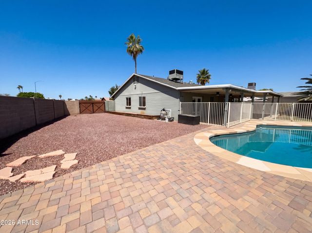 1359 S ALMOND Circle, Mesa, AZ 85204