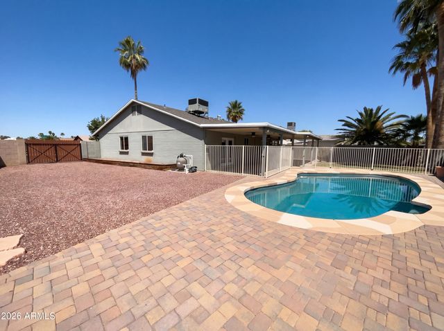 1359 S ALMOND Circle, Mesa, AZ 85204