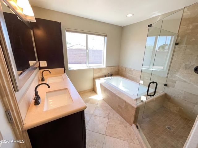 1359 S ALMOND Circle, Mesa, AZ 85204