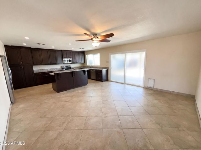 1359 S ALMOND Circle, Mesa, AZ 85204