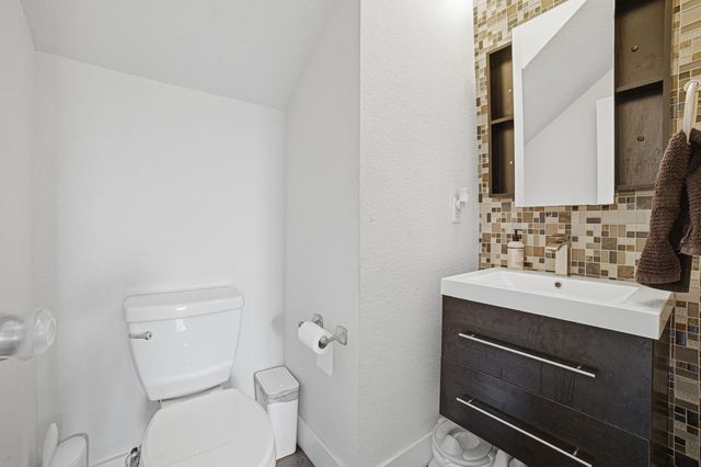 807 NW 1ST Avenue, Fort Lauderdale, FL 33311