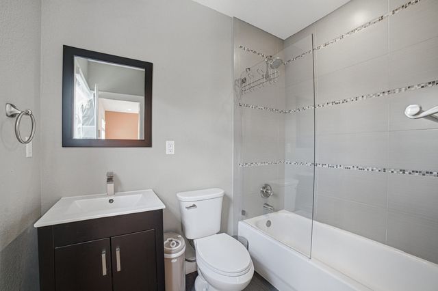 807 NW 1ST Avenue, Fort Lauderdale, FL 33311