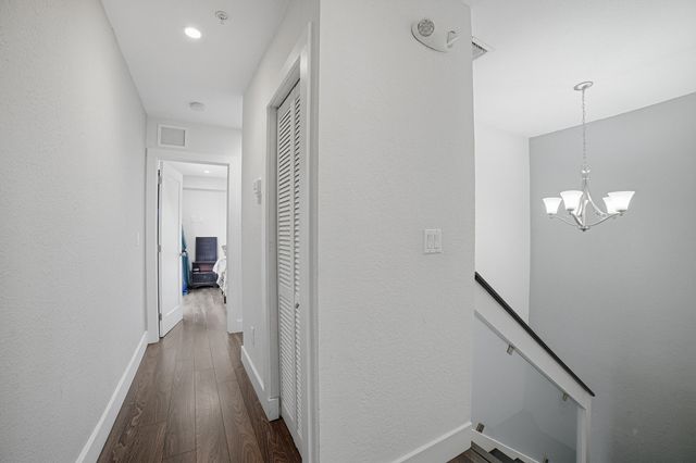 807 NW 1ST Avenue, Fort Lauderdale, FL 33311
